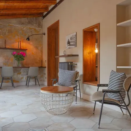 Babuino Patio Penthouse * Rome