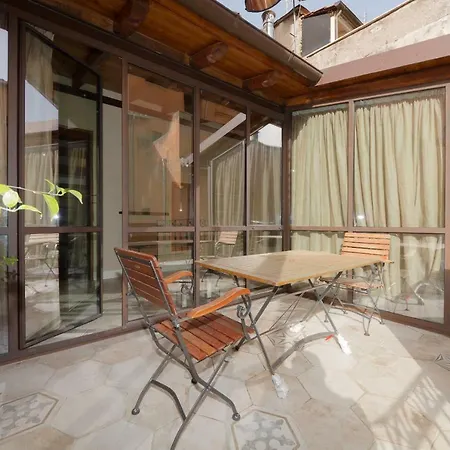 Babuino Patio Penthouse